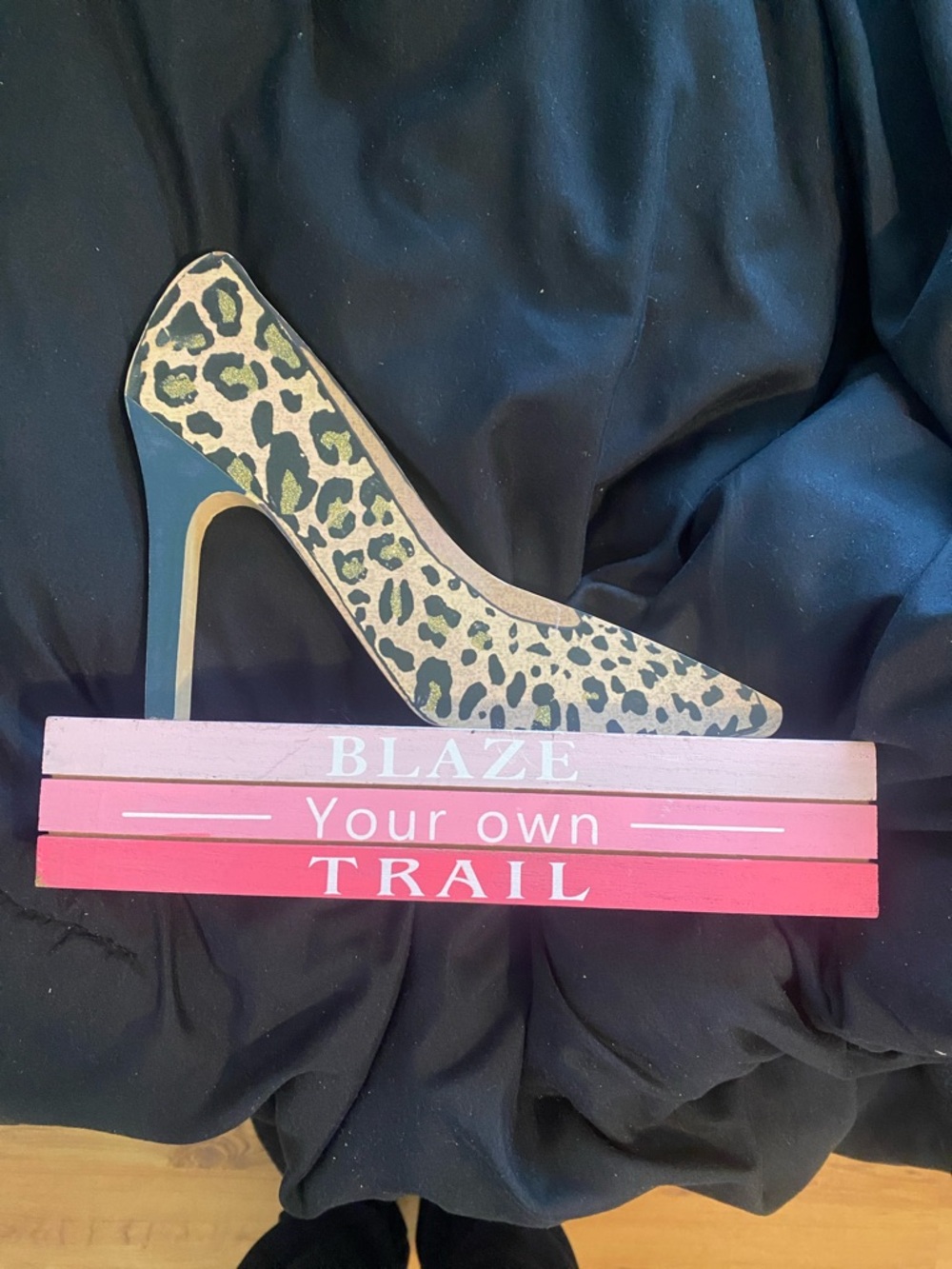 Hobby Lobby Leopard Print High Heel Wall Accent in Pink and Gold